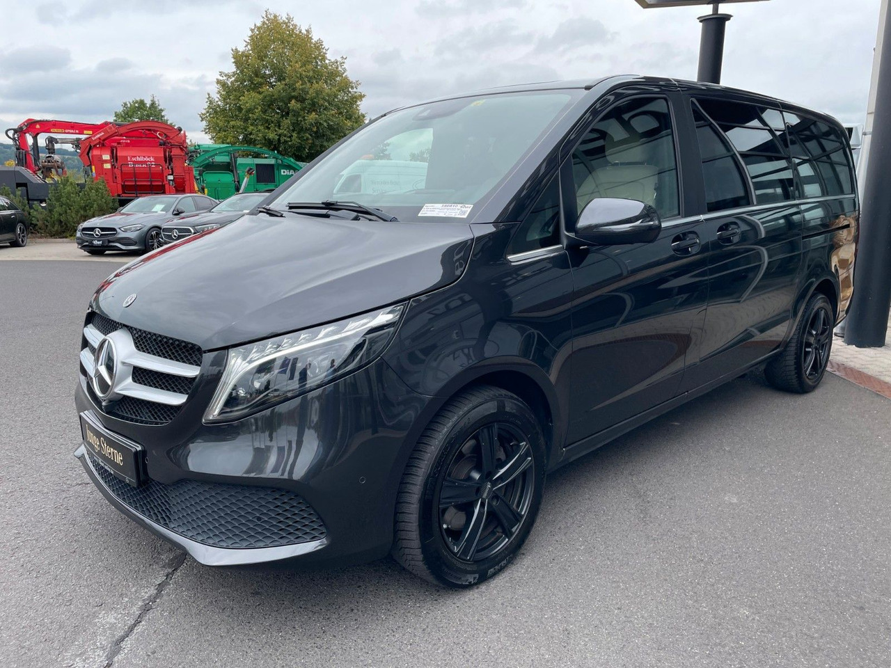 Mercedes-Benz V 300 d AVA ED 4MATIC Sitzklima Burmester 6Sitze - سيارة ستيشن: صورة 2 Mercedes-Benz V 300 d AVA ED 4MATIC Sitzklima Burmester 6Sitze - سيارة ستيشن: صورة 2