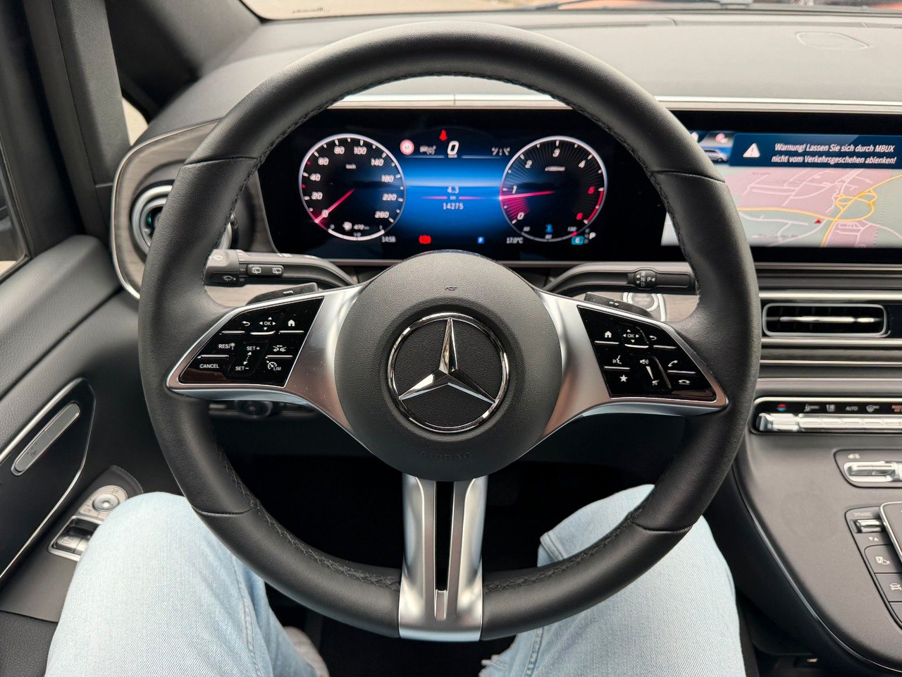 Mercedes-Benz V 300 d AVANTGARDE Extralang 360Kamera Standh Mercedes-Benz V 300 d AVANTGARDE Extralang 360Kamera Standh: صورة 12