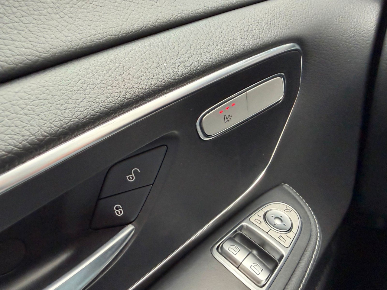 Mercedes-Benz V 300 d AVANTGARDE Extralang 360Kamera Standh Mercedes-Benz V 300 d AVANTGARDE Extralang 360Kamera Standh: صورة 18