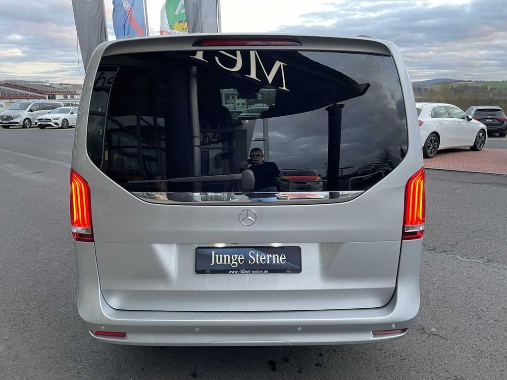 Mercedes-Benz V 300 d EXCLUSIVE ED AMG Panorama AHK2,5 DISTRON - سيارة: صورة 4 Mercedes-Benz V 300 d EXCLUSIVE ED AMG Panorama AHK2,5 DISTRON - سيارة: صورة 4