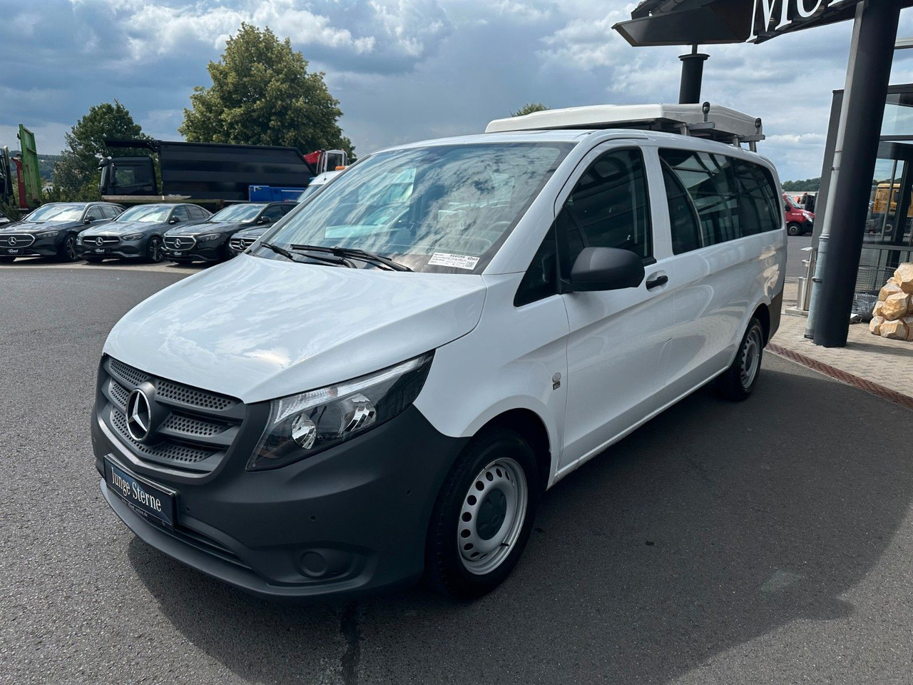 Mercedes-Benz Vito 111 CDI Tourer Begleitfahrzeug BF3+ / WVZ - فان: صورة 4 Mercedes-Benz Vito 111 CDI Tourer Begleitfahrzeug BF3+ / WVZ - فان: صورة 4