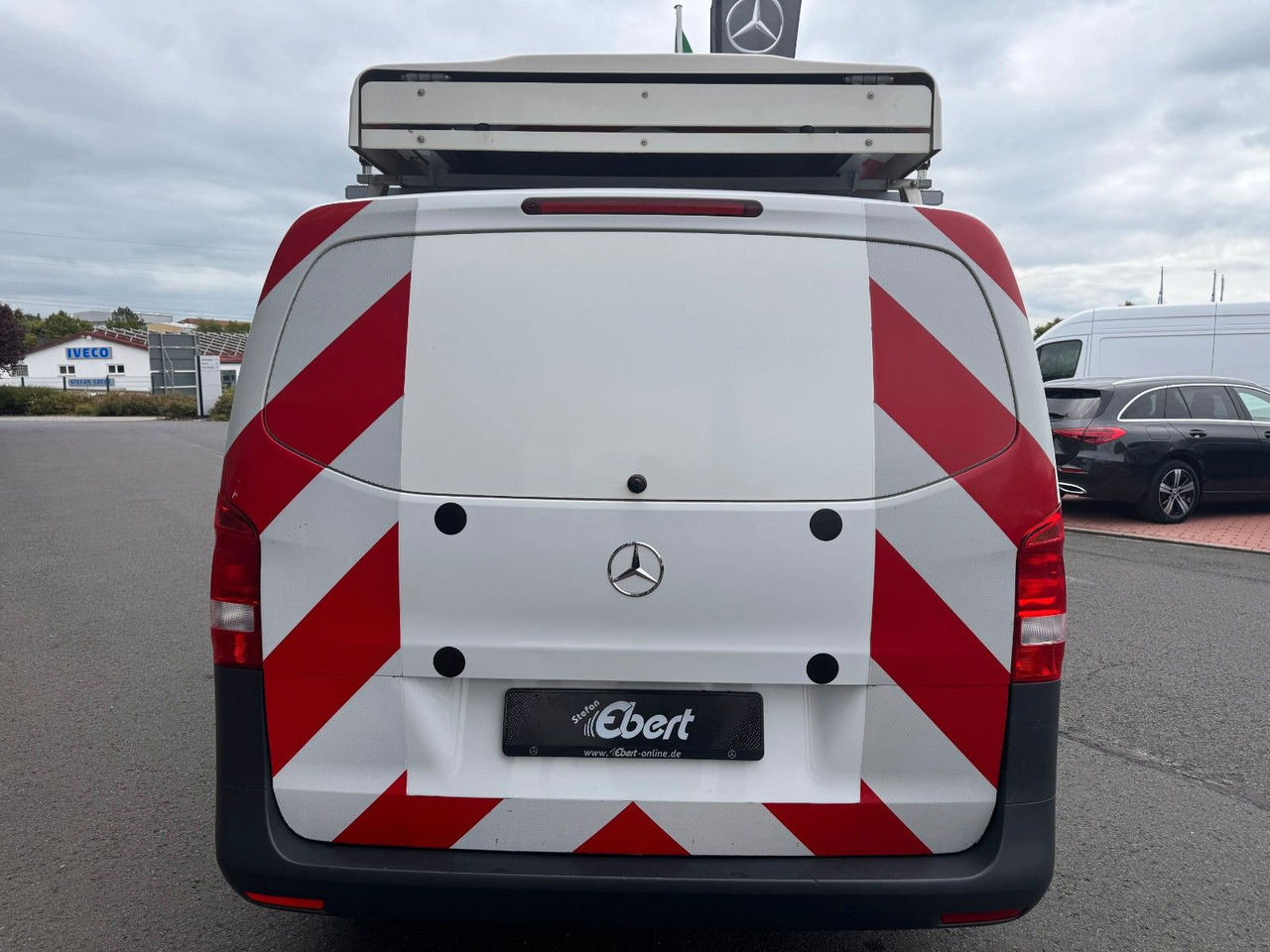 ميكروباص Mercedes-Benz Vito 111 CDI Tourer Begleitfahrzeug BF3+ / WVZ: صورة 11