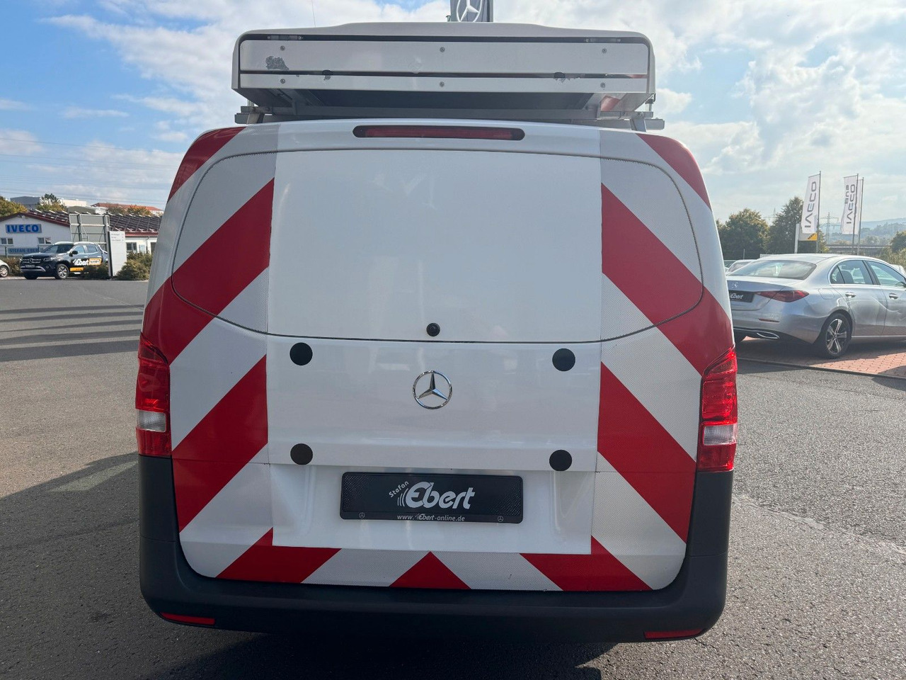 Mercedes-Benz Vito 111 CDI Tourer Begleitfahrzeug BF3+ / WVZ - ميكروباص: صورة 5 Mercedes-Benz Vito 111 CDI Tourer Begleitfahrzeug BF3+ / WVZ - ميكروباص: صورة 5