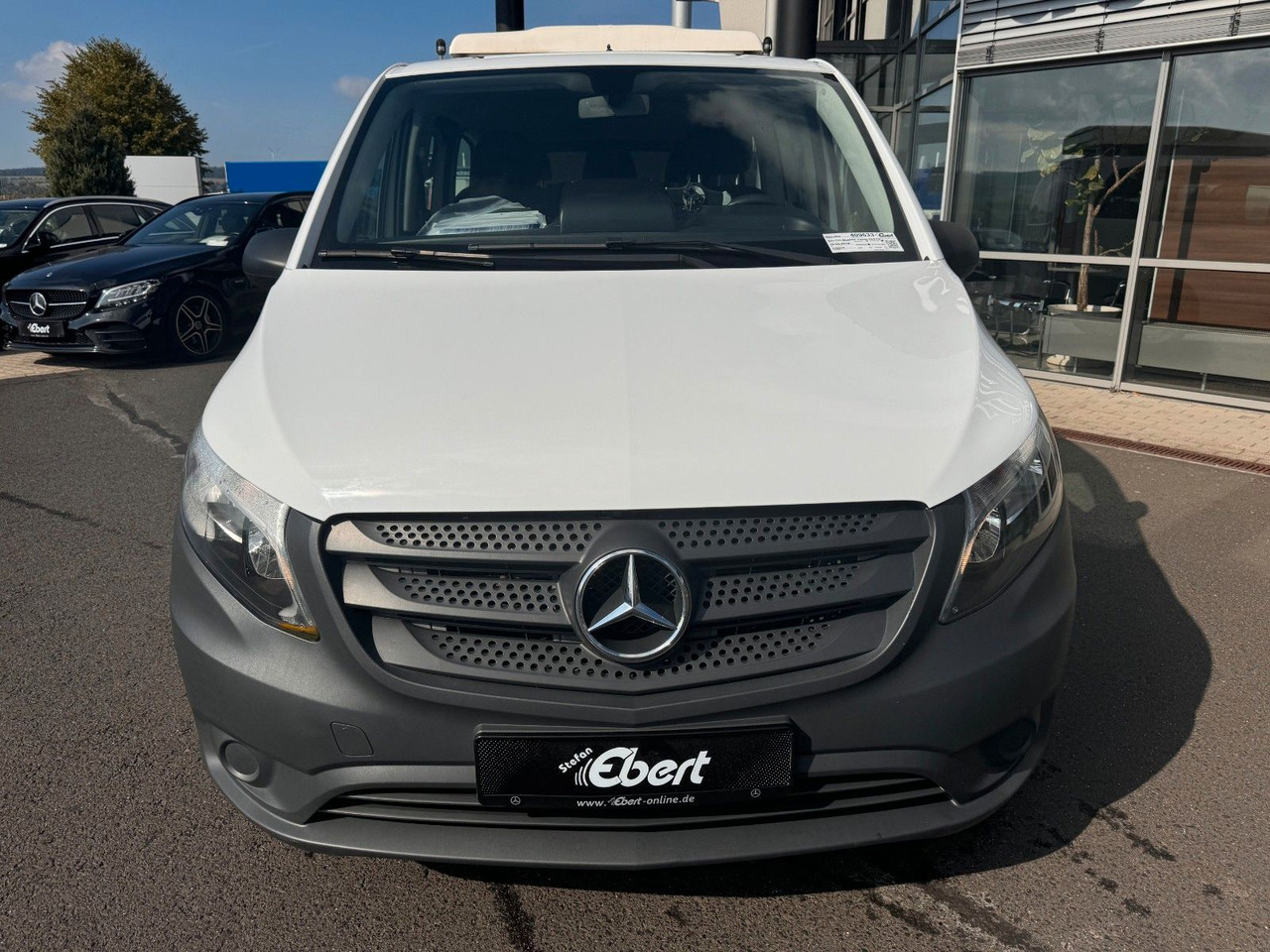 Mercedes-Benz Vito 111 CDI Tourer Begleitfahrzeug BF3+ / WVZ - ميكروباص: صورة 2 Mercedes-Benz Vito 111 CDI Tourer Begleitfahrzeug BF3+ / WVZ - ميكروباص: صورة 2