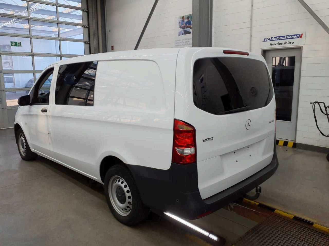 Mercedes-Benz Vito 114 CDI Mixto Klima Kamera Tempomat AHK - فان المدمجة, الشاحنات الصغيرة كابينة مزدوجة: صورة 4 Mercedes-Benz Vito 114 CDI Mixto Klima Kamera Tempomat AHK - فان المدمجة, الشاحنات الصغيرة كابينة مزدوجة: صورة 4
