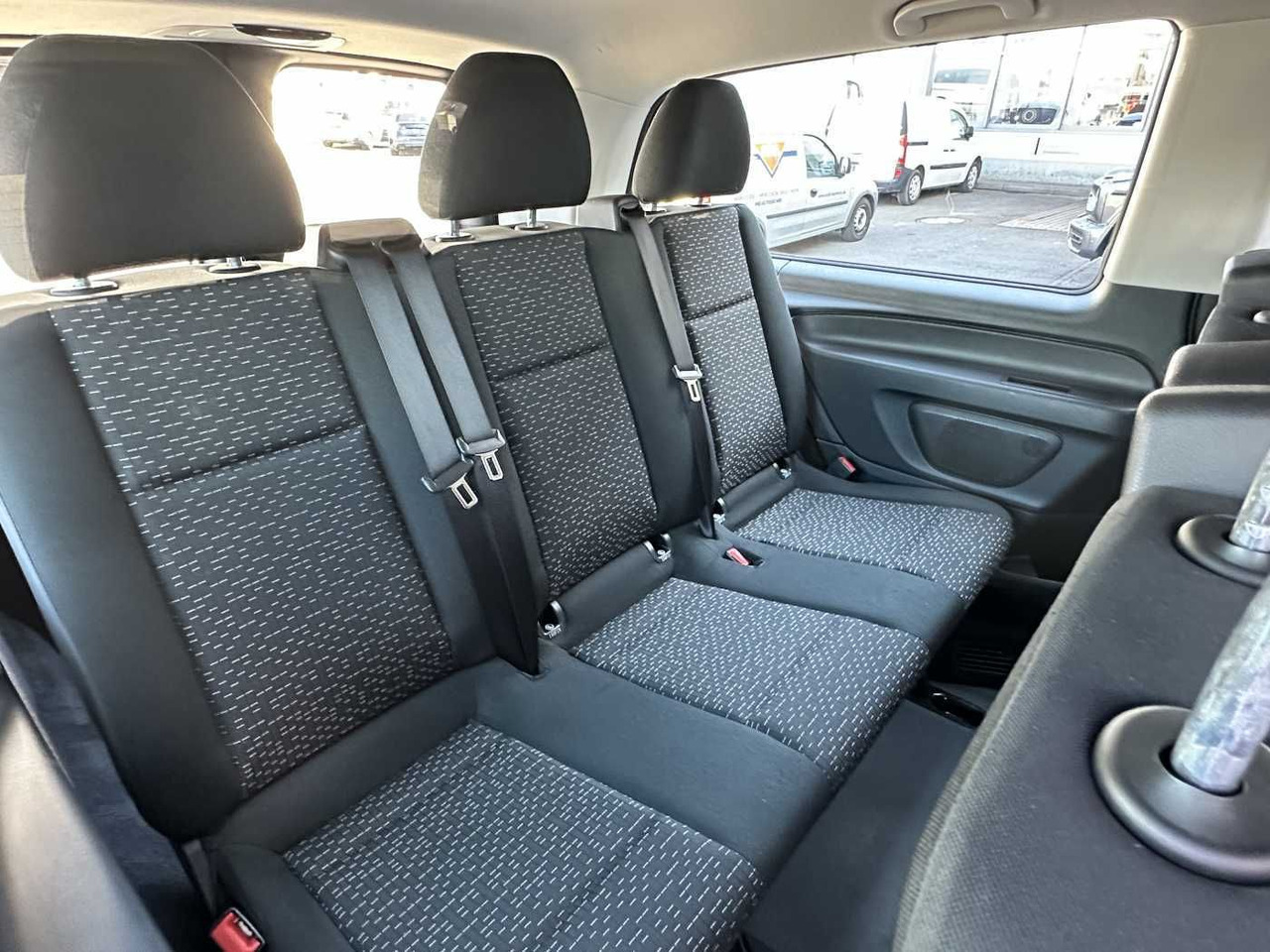Mercedes-Benz Vito 114 CDI Tourer 8Sitze Klima Audio40 Kamera Mercedes-Benz Vito 114 CDI Tourer 8Sitze Klima Audio40 Kamera: صورة 9