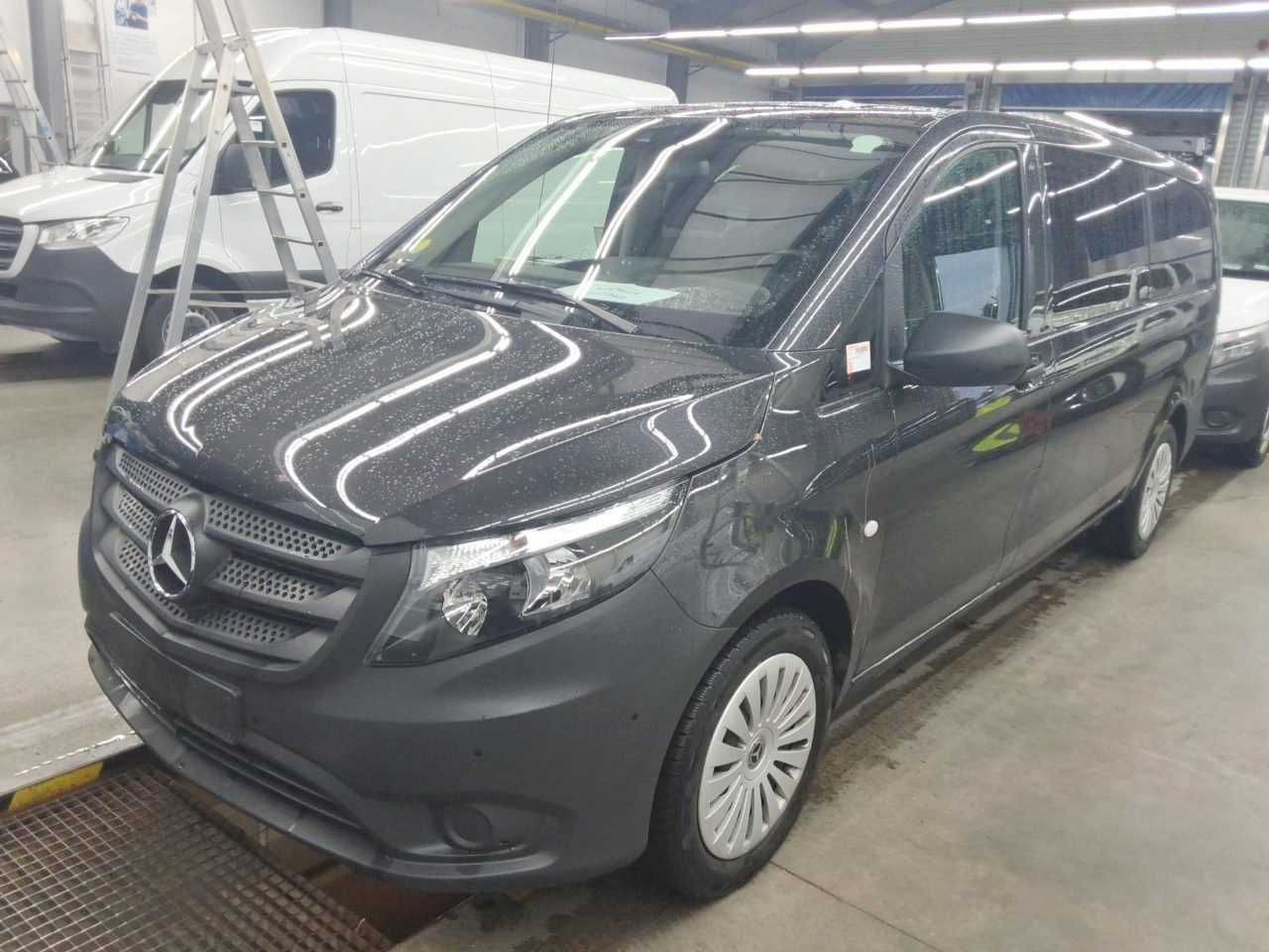 Mercedes-Benz Vito 116 CDI Tourer 2xKlima AHK Kamera Audio40 - سيارة: صورة 1 Mercedes-Benz Vito 116 CDI Tourer 2xKlima AHK Kamera Audio40 - سيارة: صورة 1