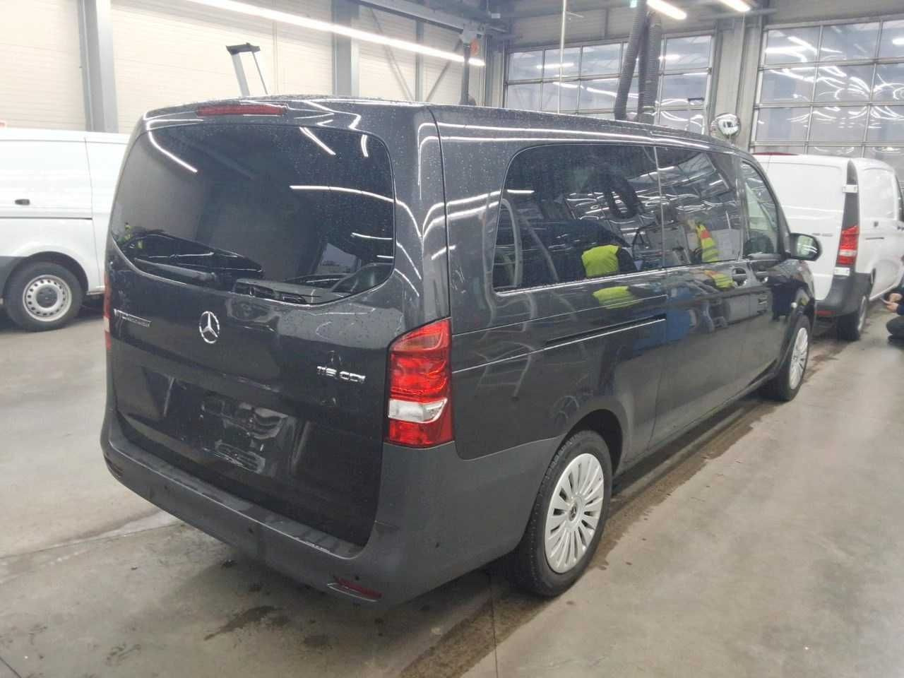 Mercedes-Benz Vito 116 CDI Tourer 2xKlima AHK Kamera Audio40 - سيارة: صورة 3 Mercedes-Benz Vito 116 CDI Tourer 2xKlima AHK Kamera Audio40 - سيارة: صورة 3