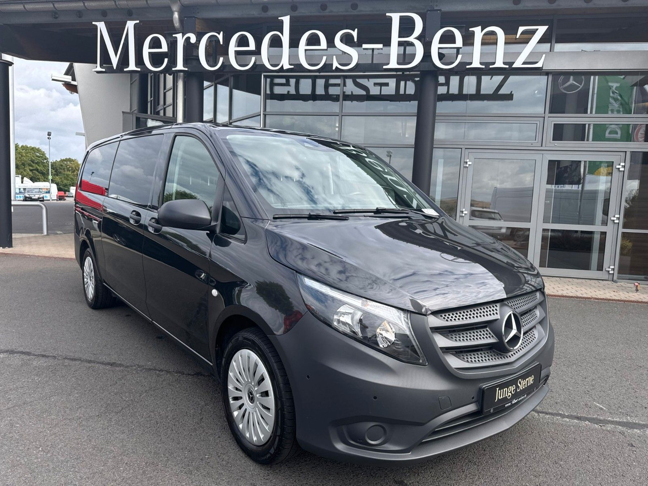 Mercedes-Benz Vito 116 CDI Tourer Pro 3430 9G 2xKlima Kamera - ميكروباص: صورة 1 Mercedes-Benz Vito 116 CDI Tourer Pro 3430 9G 2xKlima Kamera - ميكروباص: صورة 1