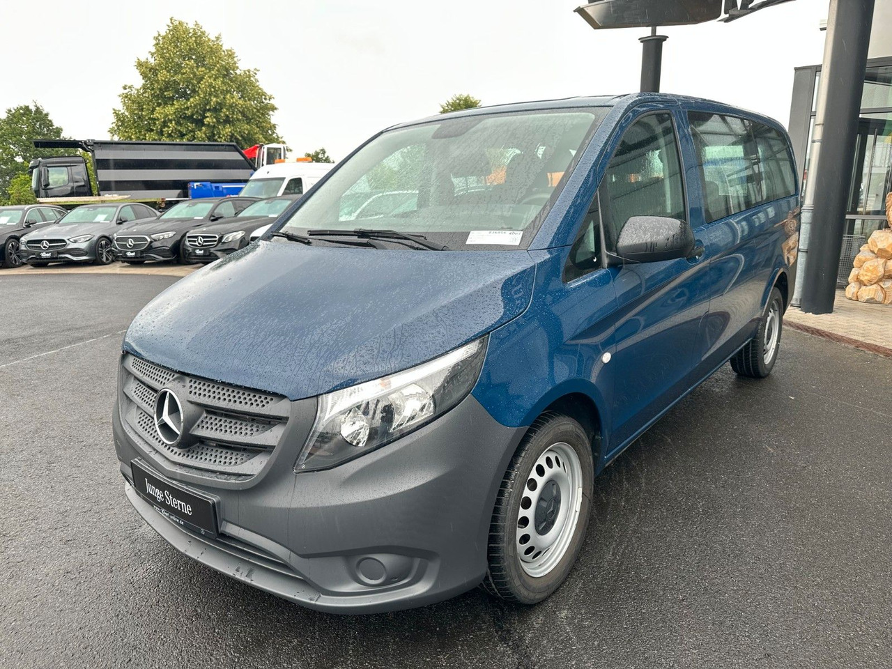 Mercedes-Benz Vito 119 CDI Tourer 3200 Klima AHK Tempomat - ميكروباص: صورة 3 Mercedes-Benz Vito 119 CDI Tourer 3200 Klima AHK Tempomat - ميكروباص: صورة 3