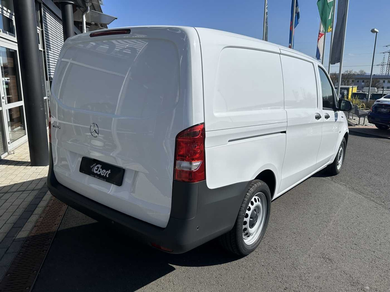 Mercedes-Benz eVito 112 Klima Kamera Audio 30 Sitzheiz Tempom. - فان المدمجة, فان كهربائية: صورة 4 Mercedes-Benz eVito 112 Klima Kamera Audio 30 Sitzheiz Tempom. - فان المدمجة, فان كهربائية: صورة 4