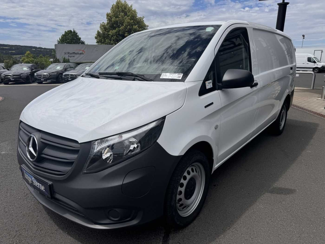 Mercedes-Benz eVito 112 Klima Kamera Navi SHZ Tempomat - فان المدمجة, فان كهربائية: صورة 3 Mercedes-Benz eVito 112 Klima Kamera Navi SHZ Tempomat - فان المدمجة, فان كهربائية: صورة 3