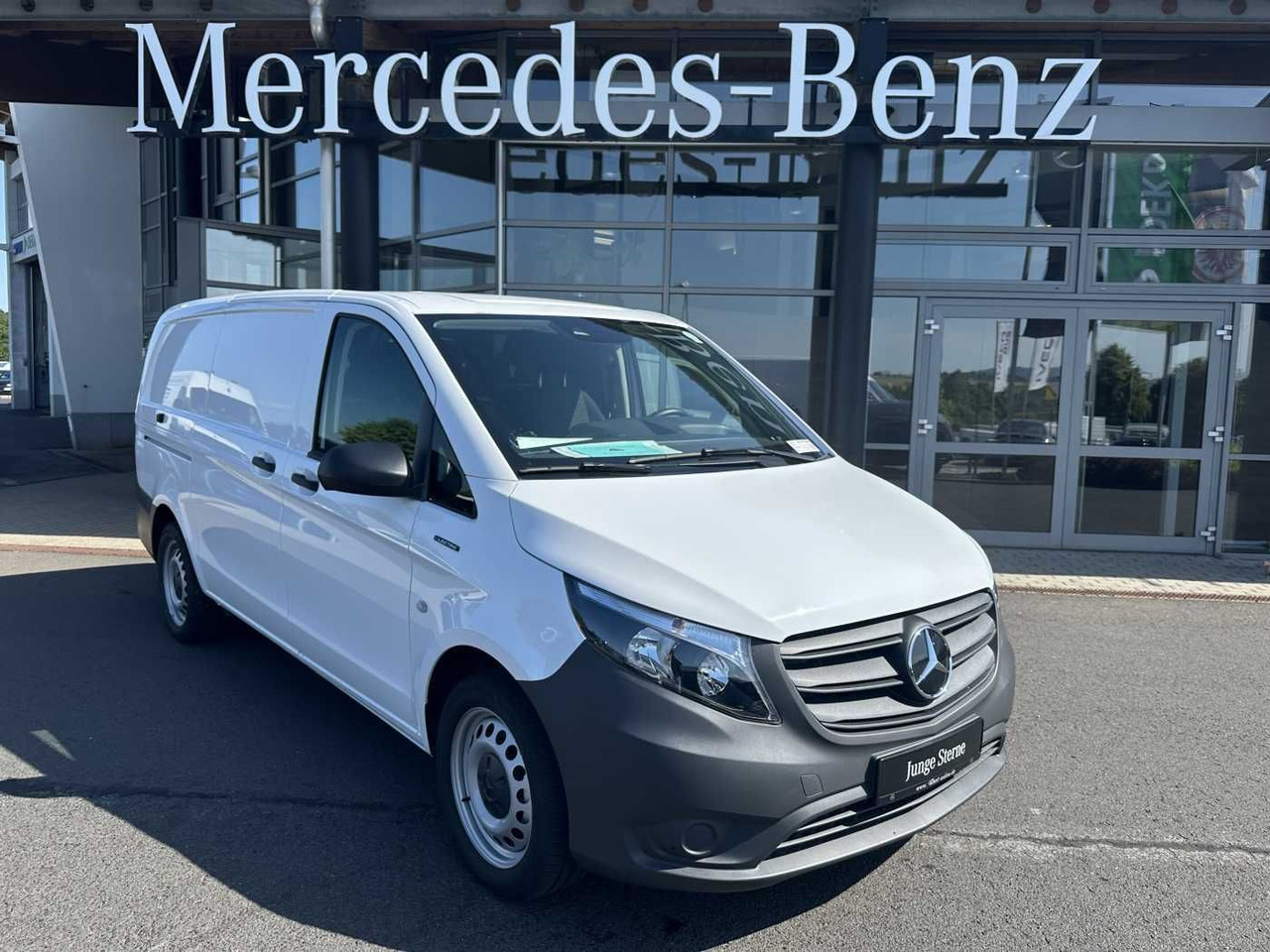 Mercedes-Benz eVito 112 Klima Kamera Navi SHZ Tempomat - فان المدمجة, فان كهربائية: صورة 1 Mercedes-Benz eVito 112 Klima Kamera Navi SHZ Tempomat - فان المدمجة, فان كهربائية: صورة 1
