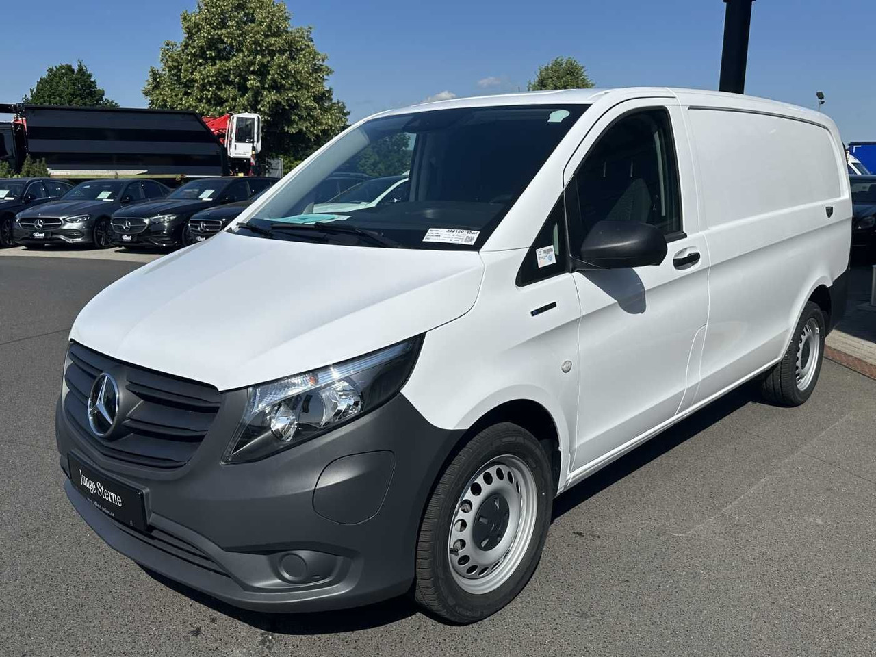 Mercedes-Benz eVito 112 Klima Kamera Navi SHZ Tempomat - فان المدمجة, فان كهربائية: صورة 3 Mercedes-Benz eVito 112 Klima Kamera Navi SHZ Tempomat - فان المدمجة, فان كهربائية: صورة 3