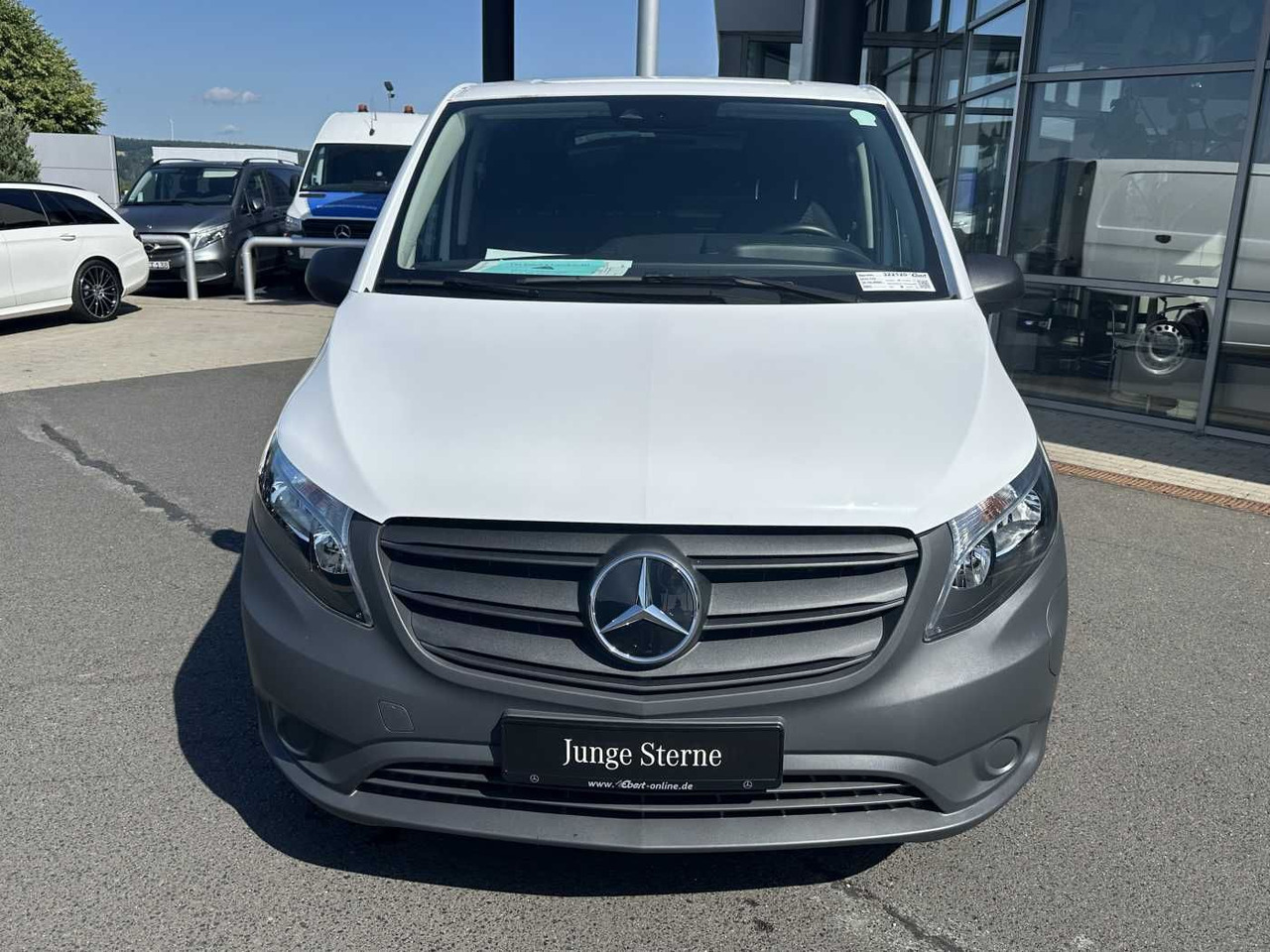 Mercedes-Benz eVito 112 Klima Kamera Navi SHZ Tempomat - فان المدمجة, فان كهربائية: صورة 2 Mercedes-Benz eVito 112 Klima Kamera Navi SHZ Tempomat - فان المدمجة, فان كهربائية: صورة 2
