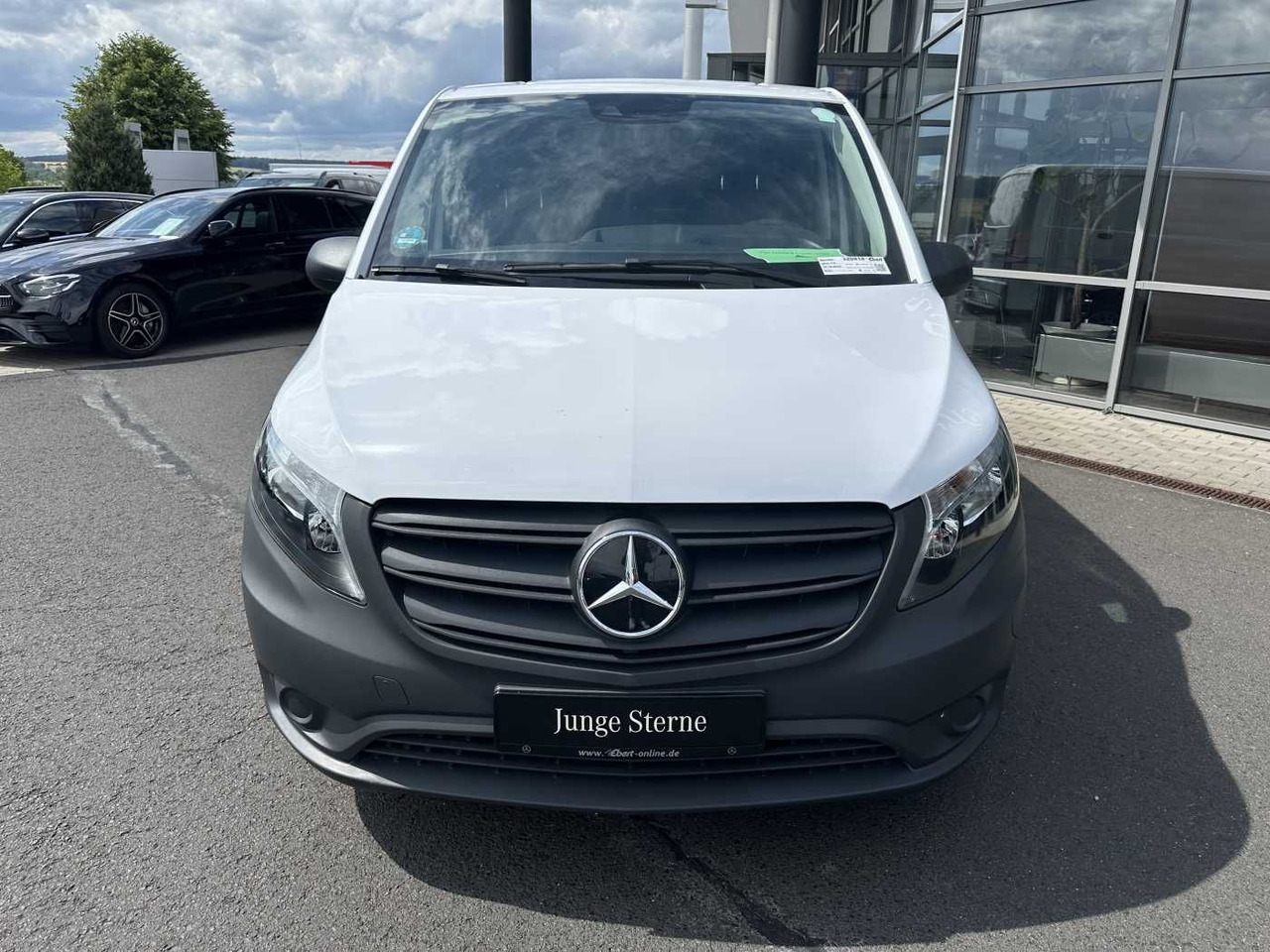 Mercedes-Benz eVito 112 Klima Kamera Navi SHZ Tempomat - فان المدمجة, فان كهربائية: صورة 2 Mercedes-Benz eVito 112 Klima Kamera Navi SHZ Tempomat - فان المدمجة, فان كهربائية: صورة 2