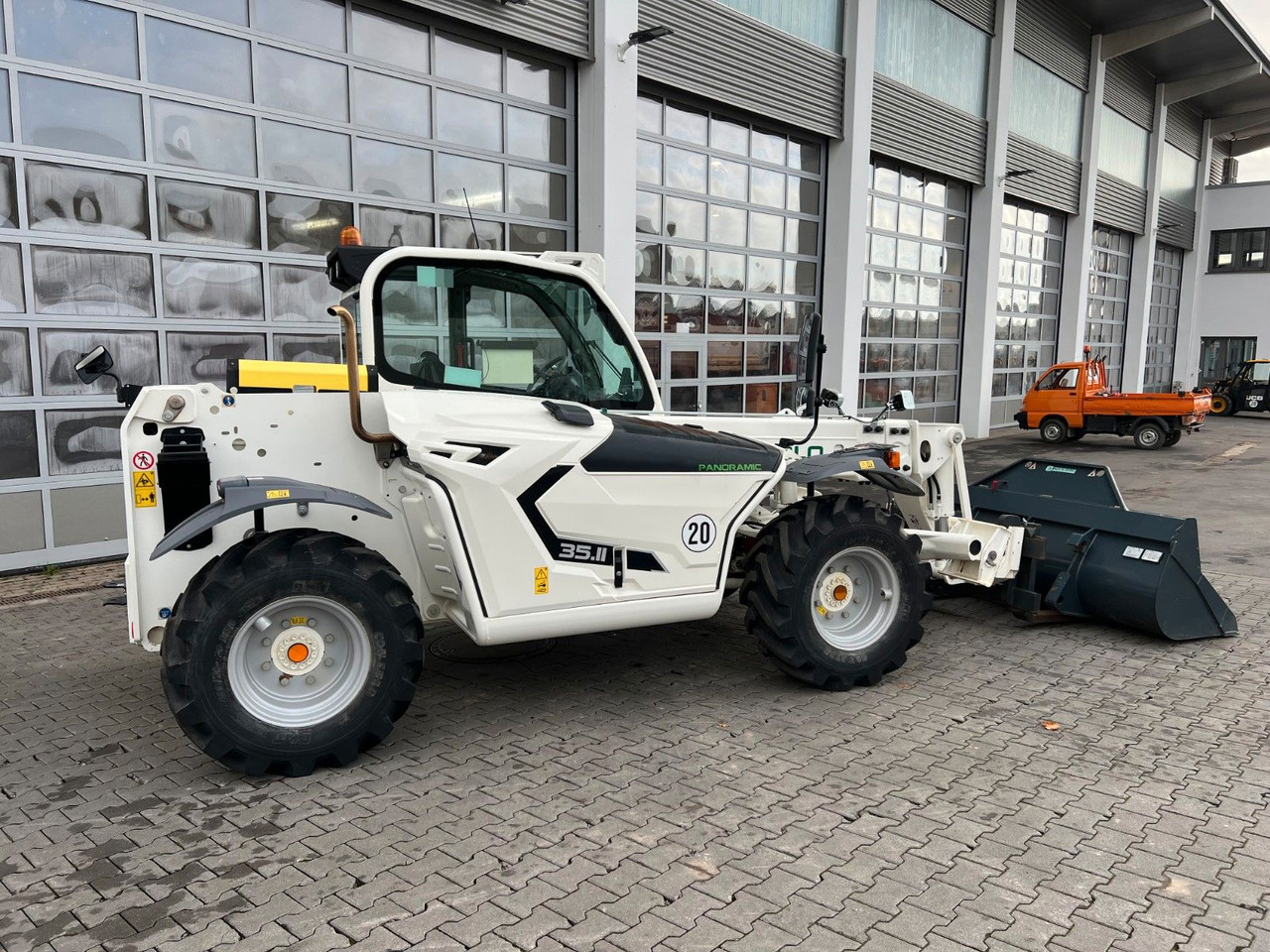 Merlo P35.11 / nur 148h! / Pratzenabstützung - اللودر بعجل: صورة 3 Merlo P35.11 / nur 148h! / Pratzenabstützung - اللودر بعجل: صورة 3