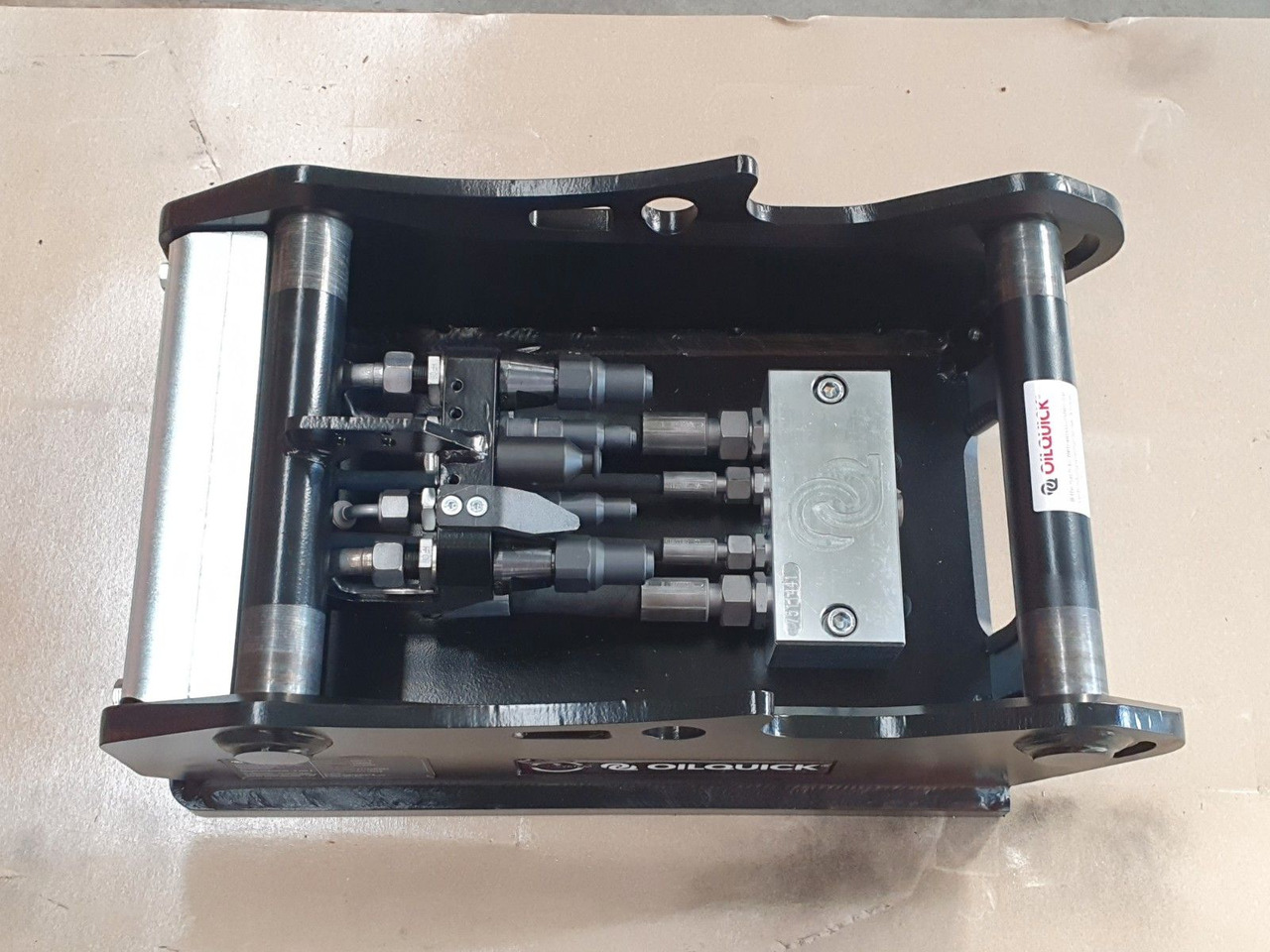 OilQuick OQ45-5 Adapterplatte für Westtech &mehr - قارنة توصيل هيدروليكي: صورة 5 OilQuick OQ45-5 Adapterplatte für Westtech &mehr - قارنة توصيل هيدروليكي: صورة 5