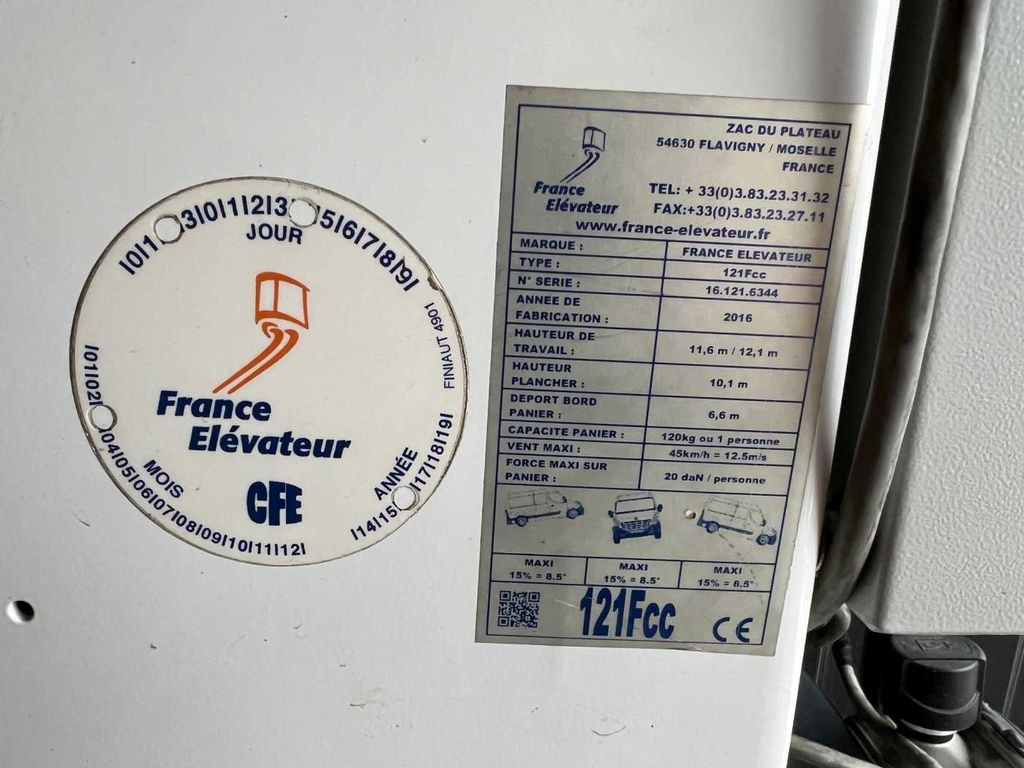 منصة تلسكوبية محمولة على شاحنة, شاحنة التوصيل Renault Master 2.3 dCi / France Elevateur 121FCC, 12m: صورة 12