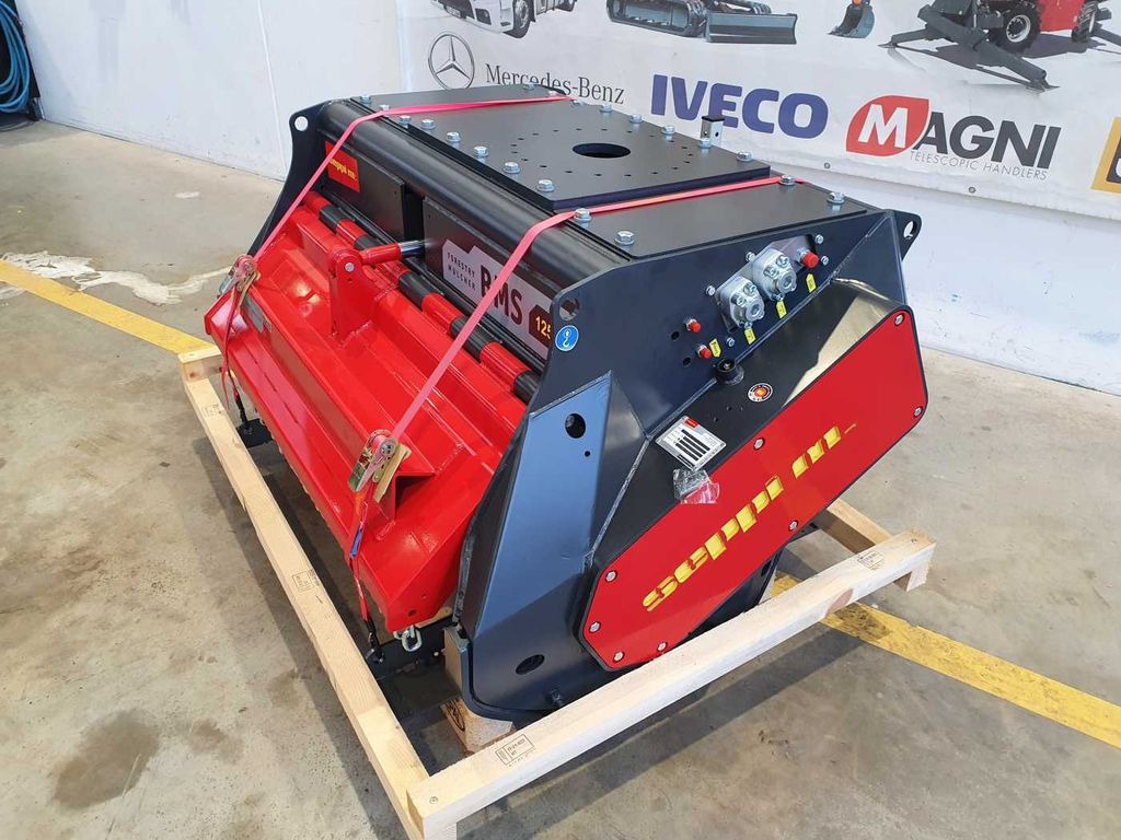 Seppi M. BMS 125 / 13-30t /Forstmulcher/lagernd! - ماكينات قطع الحشائش الغابات: صورة 3 Seppi M. BMS 125 / 13-30t /Forstmulcher/lagernd! - ماكينات قطع الحشائش الغابات: صورة 3