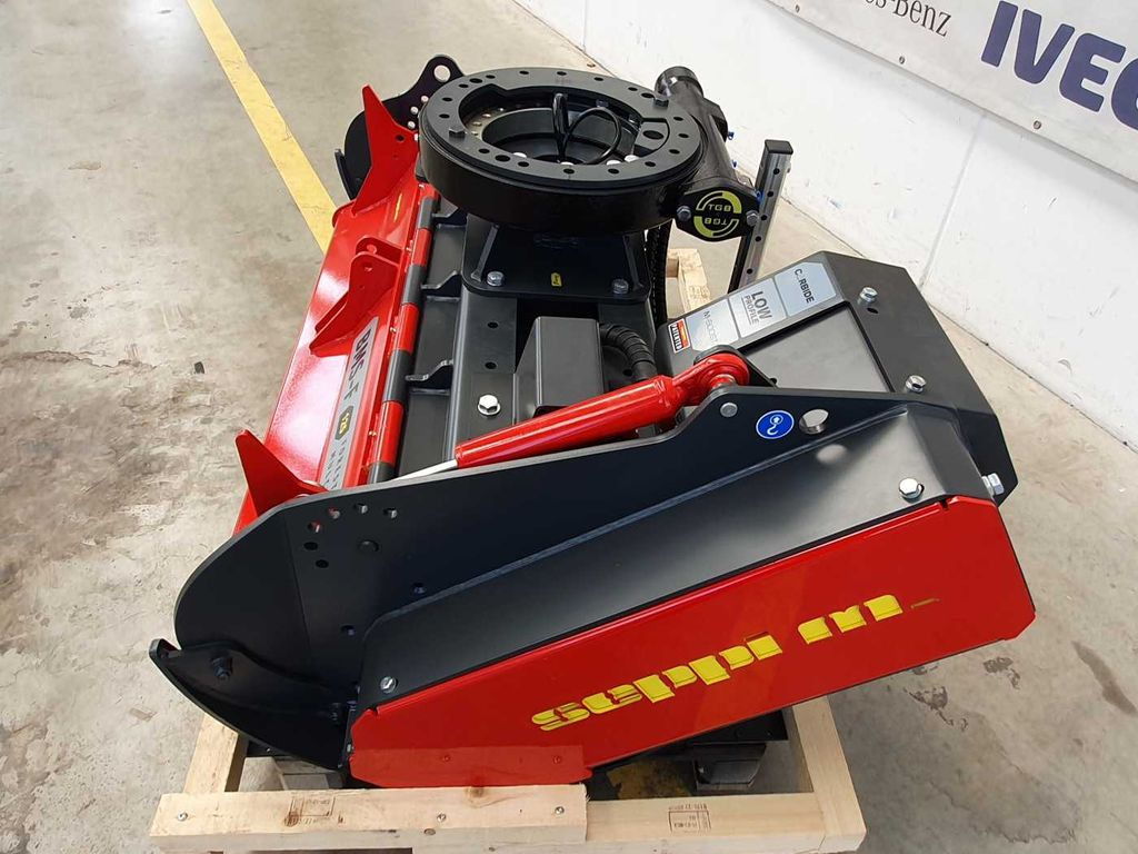 Seppi M. BMS-F 125 Forstmulcher 10-20t Drehmotor - ماكينات قطع الحشائش الغابات: صورة 4 Seppi M. BMS-F 125 Forstmulcher 10-20t Drehmotor - ماكينات قطع الحشائش الغابات: صورة 4