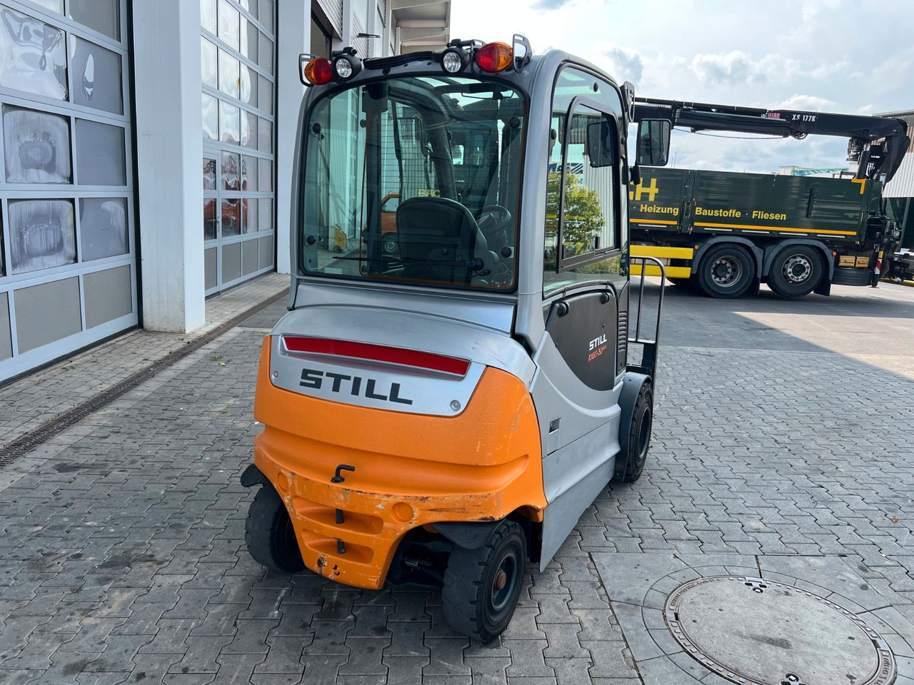 Still RX60-30L/600 / 04/2025 / Hubhöhe 4.580mm / SS - رافعة شوكية كهربائية: صورة 5 Still RX60-30L/600 / 04/2025 / Hubhöhe 4.580mm / SS - رافعة شوكية كهربائية: صورة 5