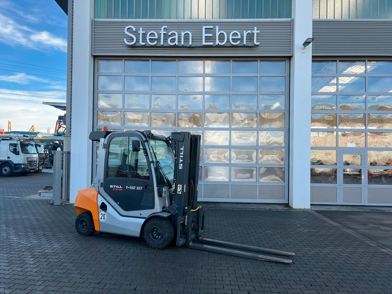 Still RX70-30 / Triplex: 4.60m / nur 568h / SS / Waage - رافعة شوكية ديزل: صورة 1 Still RX70-30 / Triplex: 4.60m / nur 568h / SS / Waage - رافعة شوكية ديزل: صورة 1