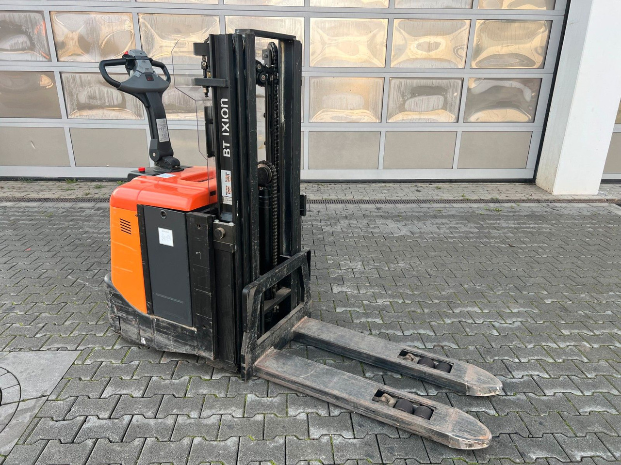 Toyota SPE 125 L / nur 382h ! / Hochhubwagen /  3.350mm - آلة التكديس: صورة 2 Toyota SPE 125 L / nur 382h ! / Hochhubwagen /  3.350mm - آلة التكديس: صورة 2