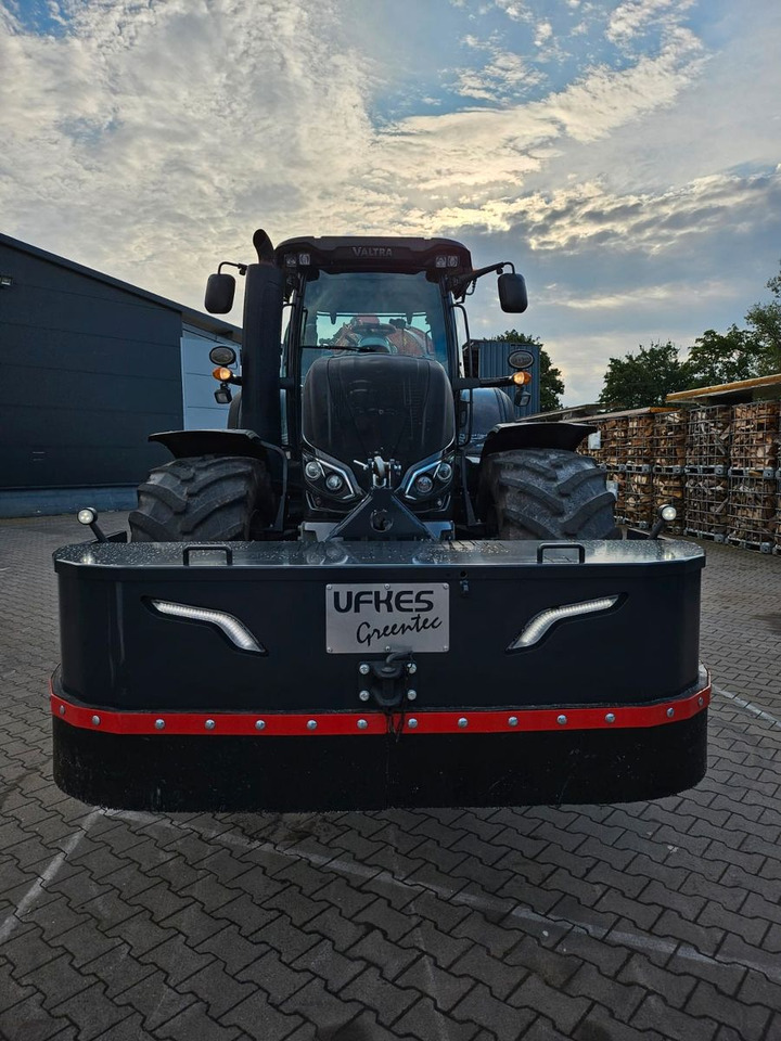 Valtra S374 / nur: 1.980h! / 06.2017 / Holzhacker - قاطعة الأخشاب: صورة 4 Valtra S374 / nur: 1.980h! / 06.2017 / Holzhacker - قاطعة الأخشاب: صورة 4