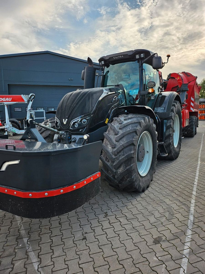 Valtra S374 / nur: 1.980h! / 06.2017 / Holzhacker - قاطعة الأخشاب: صورة 5 Valtra S374 / nur: 1.980h! / 06.2017 / Holzhacker - قاطعة الأخشاب: صورة 5