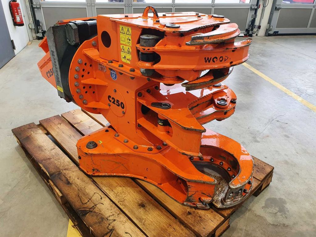 Westtech Woodcracker C250 / Tiltator / Sammler Westtech Woodcracker C250 / Tiltator / Sammler - ملحق: صورة 5 Westtech Woodcracker C250 / Tiltator / Sammler Westtech Woodcracker C250 / Tiltator / Sammler - ملحق: صورة 5