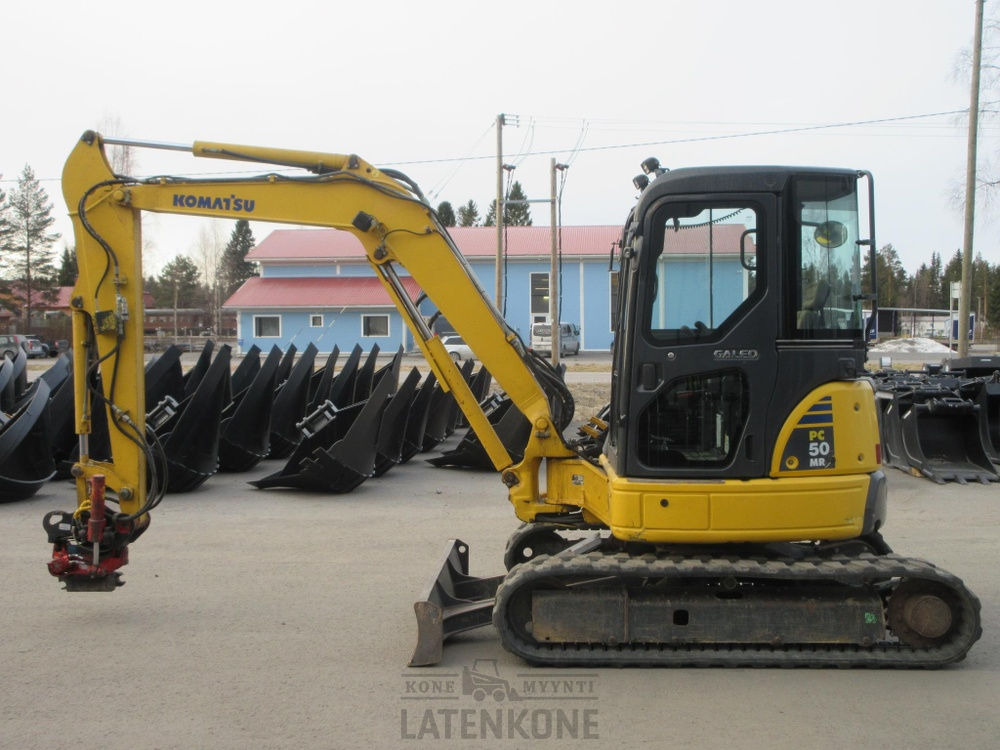 Komatsu PC50MR PETOKSELLA VIETY LÖYTÖPALKKIO STOLEN - حفار زحاف: صورة 5 Komatsu PC50MR PETOKSELLA VIETY LÖYTÖPALKKIO STOLEN - حفار زحاف: صورة 5