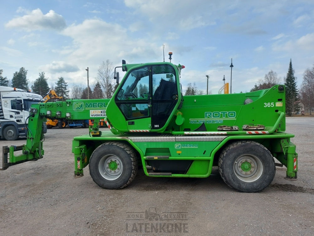 Merlo ROTO 40.25MCSS with basket, remote, jib - رافعة تلسكوبية: صورة 2 Merlo ROTO 40.25MCSS with basket, remote, jib - رافعة تلسكوبية: صورة 2