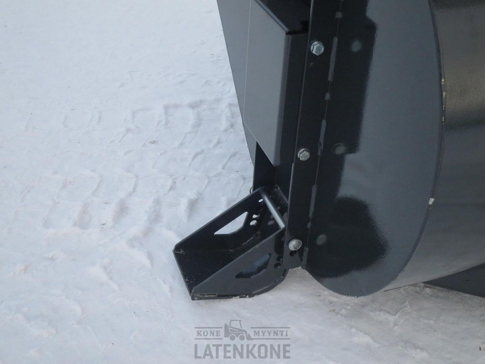 منفاخ الثلج Padagas Traktorin Lumilinko SBV-2250: صورة 14