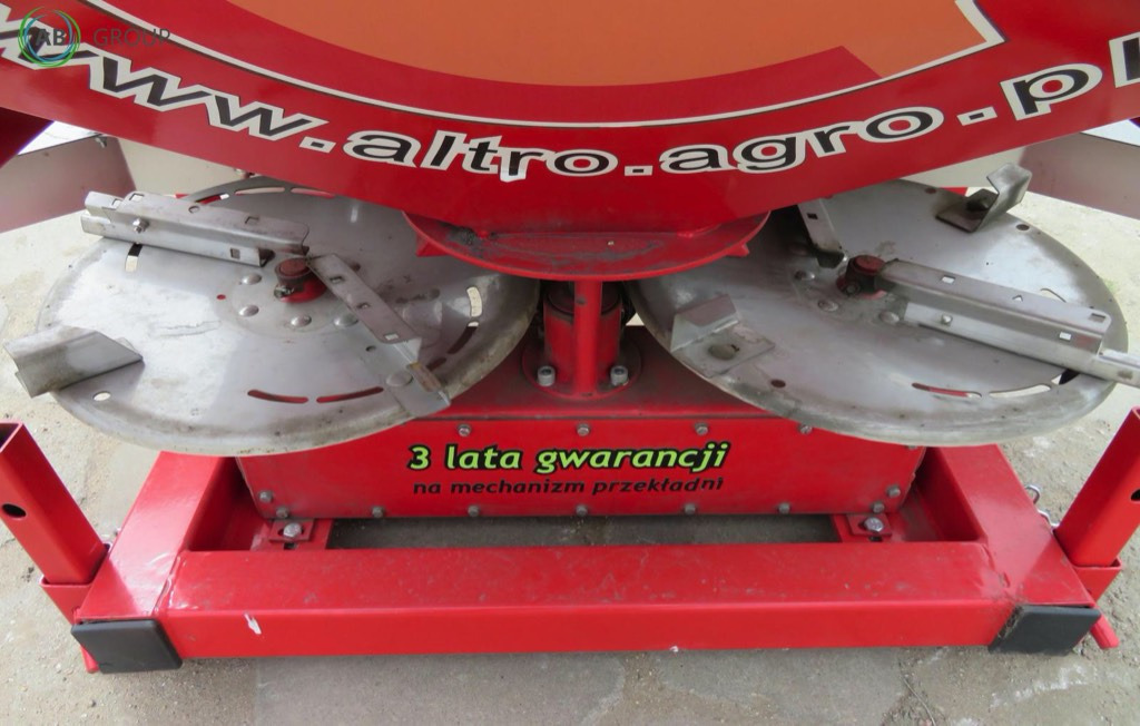 Altro fertilizer spreader RN-600 - آلة رش السماد: صورة 3 Altro fertilizer spreader RN-600 - آلة رش السماد: صورة 3