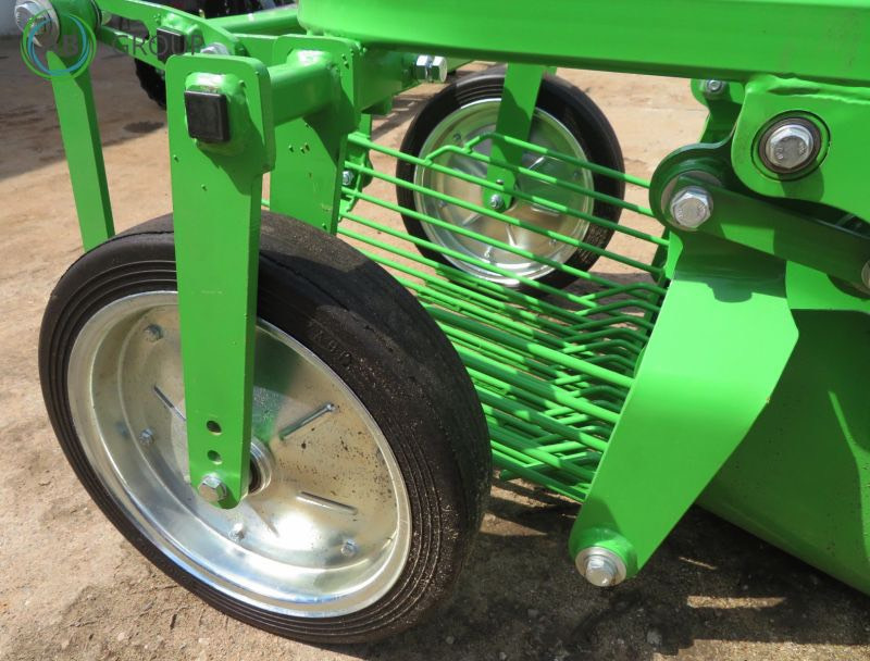 Bomet Ursa Z655/1 vibrating potato digger with rear discharge – available immediately - حصادة البطاطس: صورة 4 Bomet Ursa Z655/1 vibrating potato digger with rear discharge – available immediately - حصادة البطاطس: صورة 4