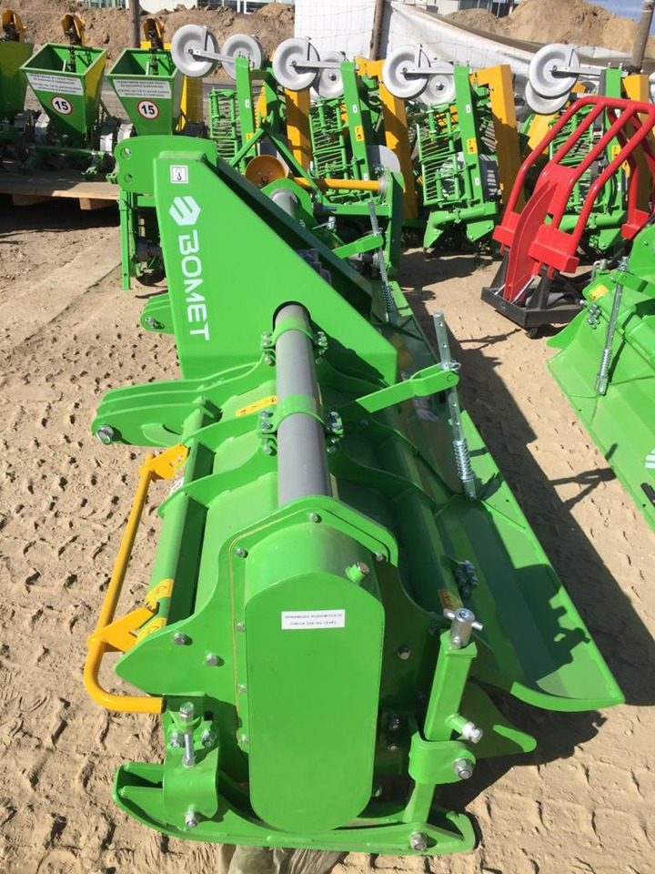 Bomet rotary tiller Volans U540/6, 2,6 m - محراث الدوار: صورة 1 Bomet rotary tiller Volans U540/6, 2,6 m - محراث الدوار: صورة 1