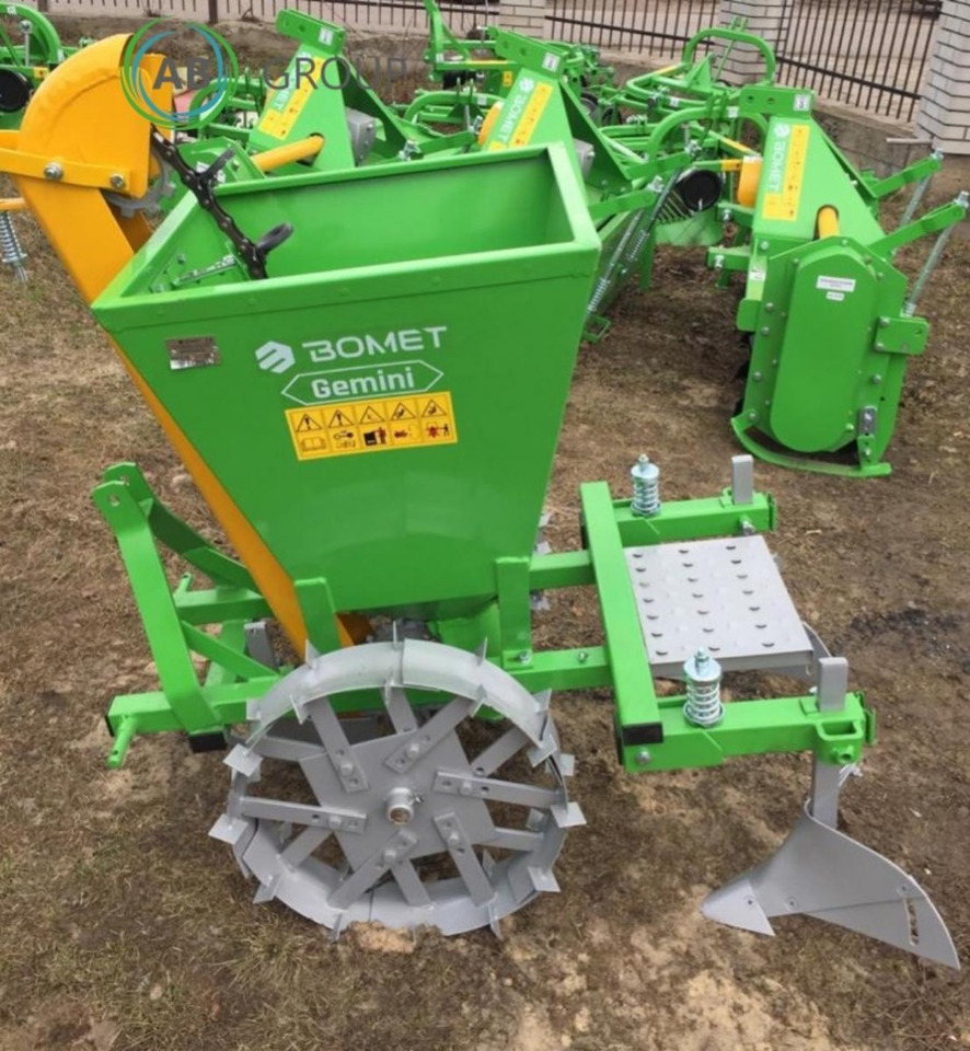 Bomet single-row potato planter Gemini S 239/2 - آلة زراعة البطاطس: صورة 1 Bomet single-row potato planter Gemini S 239/2 - آلة زراعة البطاطس: صورة 1