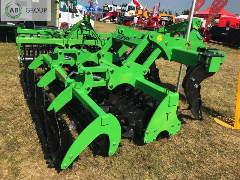 Dziekan chisel plow CENTAUR 2.5 m PDBC25F2Z2 - محراث تحت التربة: صورة 1 Dziekan chisel plow CENTAUR 2.5 m PDBC25F2Z2 - محراث تحت التربة: صورة 1