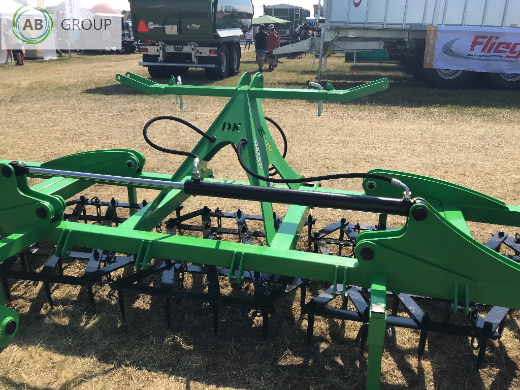 Dziekan hydraulic folding meadow harrow WUKA 5m 5C20H - مسلفة سلسلية: صورة 5 Dziekan hydraulic folding meadow harrow WUKA 5m 5C20H - مسلفة سلسلية: صورة 5