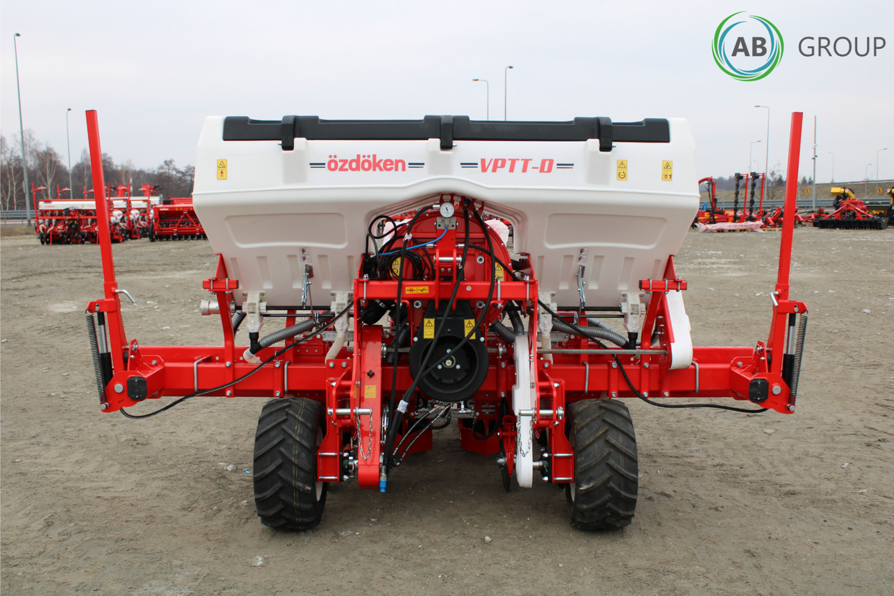 Four-row pneumatic precision seeder with depth fertilization Ozdoken VPTT - آلة نثر البذور الدقيقة: صورة 2 Four-row pneumatic precision seeder with depth fertilization Ozdoken VPTT - آلة نثر البذور الدقيقة: صورة 2
