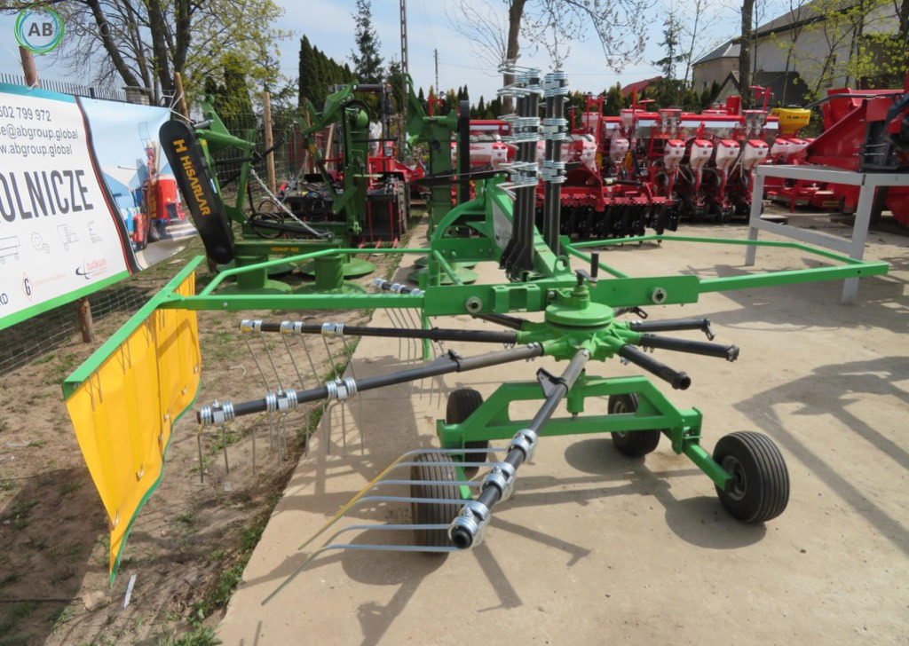 Inter-Tech rotary rake ZKT350 - 3,5m - آلة تيبيس العشب/ آلة جمع العشب: صورة 2 Inter-Tech rotary rake ZKT350 - 3,5m - آلة تيبيس العشب/ آلة جمع العشب: صورة 2