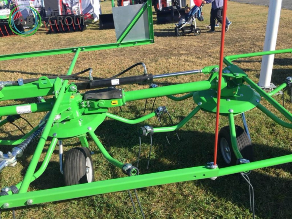 Kowalski rotary tedder Z528 (PKM53), 5,3 m - آلة تيبيس العشب/ آلة جمع العشب: صورة 3 Kowalski rotary tedder Z528 (PKM53), 5,3 m - آلة تيبيس العشب/ آلة جمع العشب: صورة 3