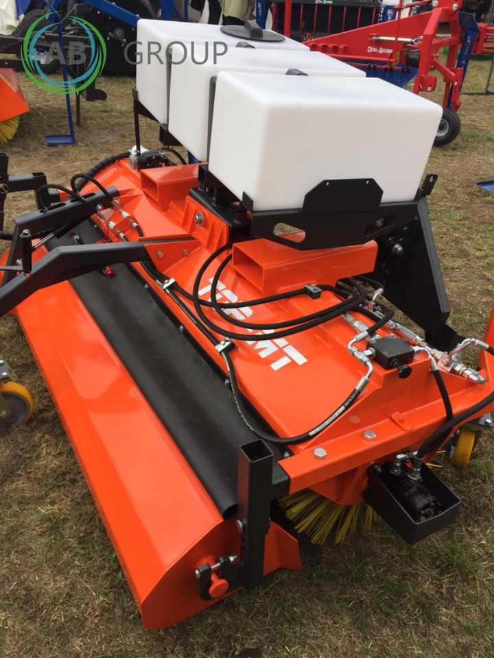 Metal-Technik TOP MT tractor road sweeper 2 m - مكنسة - آلية المنفعة/ مركبة خاصة: صورة 4 Metal-Technik TOP MT tractor road sweeper 2 m - مكنسة - آلية المنفعة/ مركبة خاصة: صورة 4