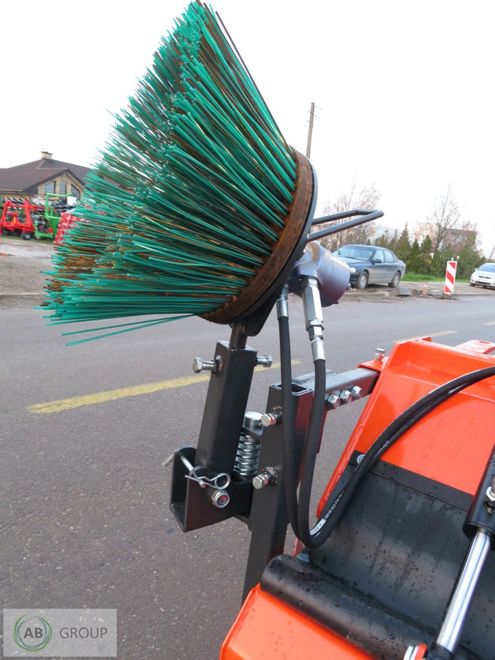 Metal-Technik sweeper 1,8m - مكنسة - آلية المنفعة/ مركبة خاصة: صورة 5 Metal-Technik sweeper 1,8m - مكنسة - آلية المنفعة/ مركبة خاصة: صورة 5