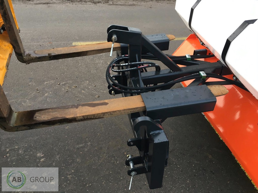 Metal-Technik sweeper 1,8m - مكنسة - آلية المنفعة/ مركبة خاصة: صورة 3 Metal-Technik sweeper 1,8m - مكنسة - آلية المنفعة/ مركبة خاصة: صورة 3