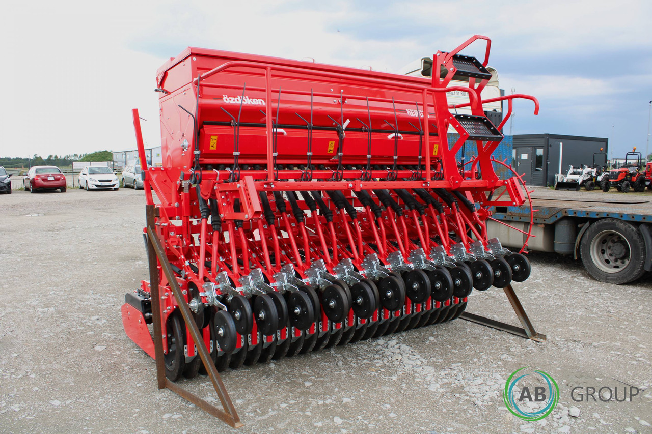 Mounted seed drill combination with power harrow Ozdoken Pertum CS-300 – double disc, rubber roller - آلة البذار متعددة الوظائف: صورة 3 Mounted seed drill combination with power harrow Ozdoken Pertum CS-300 – double disc, rubber roller - آلة البذار متعددة الوظائف: صورة 3