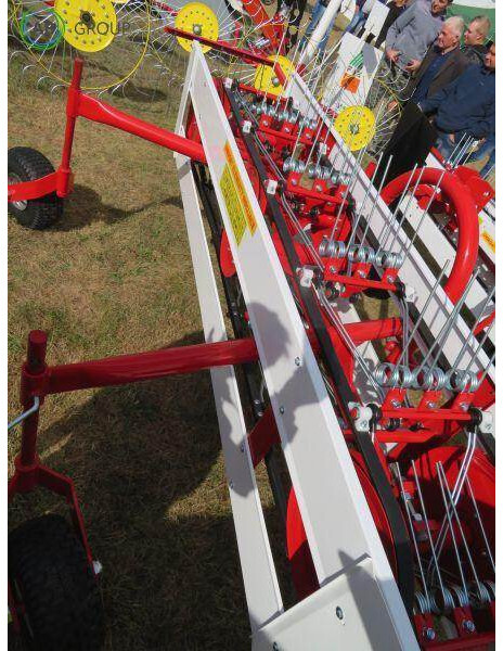 Schwader Z296 / Belt rake Z296 / Ленточные грабли Z296 - آلة تيبيس العشب/ آلة جمع العشب: صورة 3 Schwader Z296 / Belt rake Z296 / Ленточные грабли Z296 - آلة تيبيس العشب/ آلة جمع العشب: صورة 3