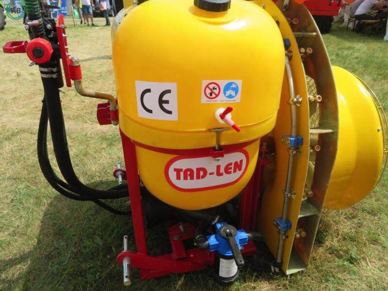 Tad-len opryskiwacz sadowniczy zawieszany TL 200S wer. 02, - بخاخ مركب على الجرار: صورة 1 Tad-len opryskiwacz sadowniczy zawieszany TL 200S wer. 02, - بخاخ مركب على الجرار: صورة 1