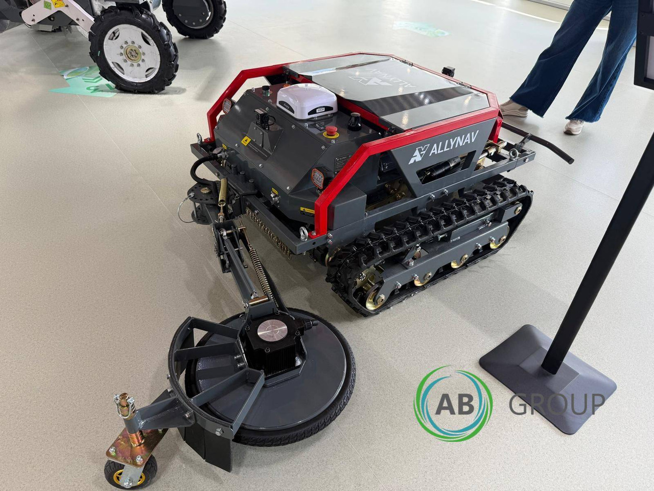 Taurus80E robotic lawn mower - جزازة أعشاب الحدائق: صورة 4 Taurus80E robotic lawn mower - جزازة أعشاب الحدائق: صورة 4